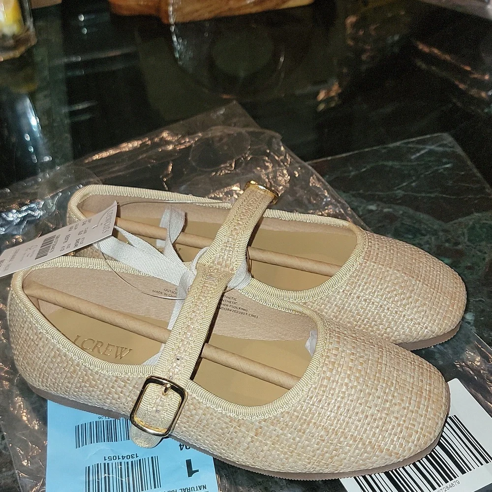 Girls dress shoes. - Picture 6 of 6